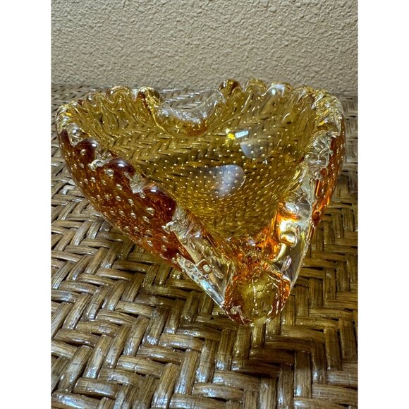 Vintage Amber Murano Bullicant Glass Heart-Shaped Ashtray Controlled Bubble - Picture 4 of 10